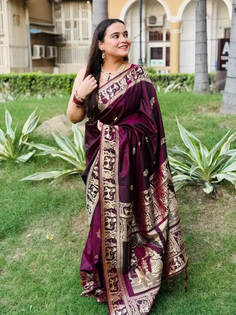 Woven, Self Design, Embellished Baluchari Jacquard Saree  (Brown)